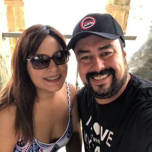 Meet your Posher, Julian